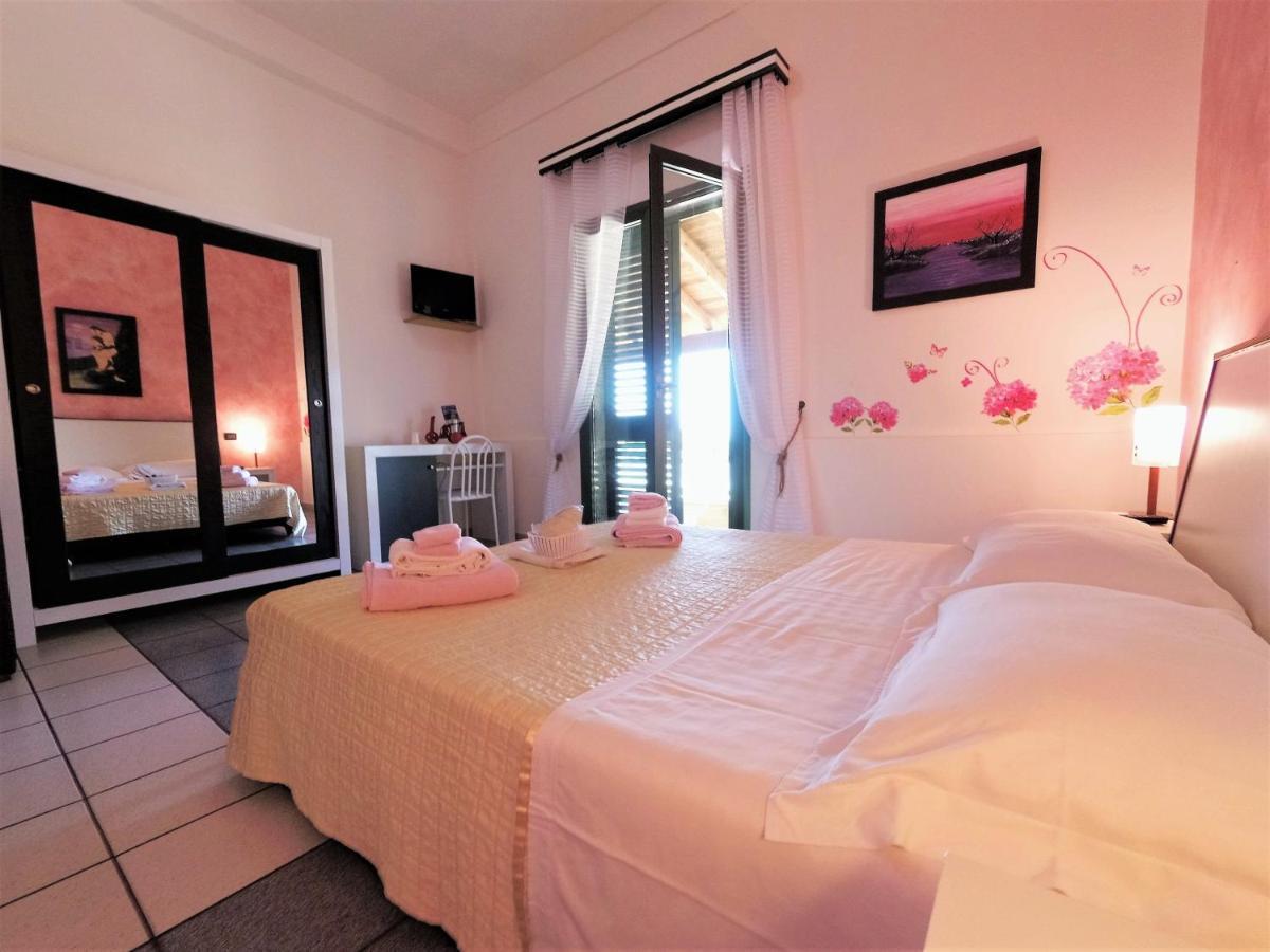 Hotel Alba Chiara Sant'Andrea Salento Εξωτερικό φωτογραφία