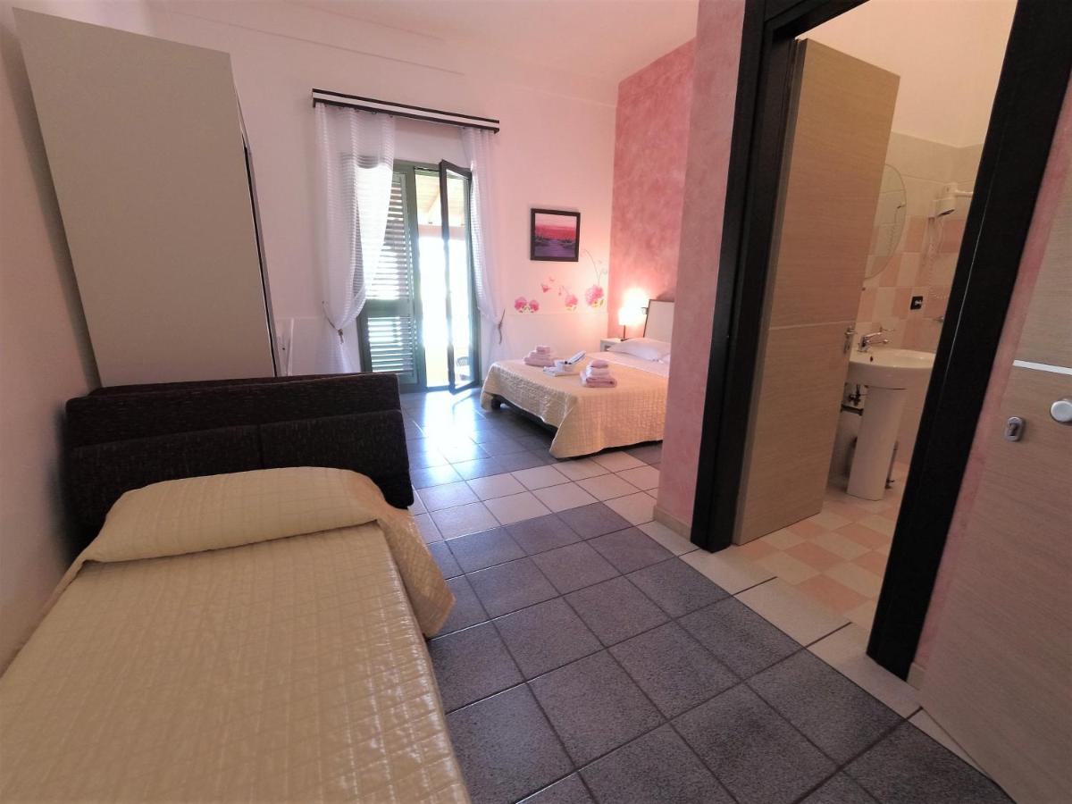 Hotel Alba Chiara Sant'Andrea Salento Εξωτερικό φωτογραφία