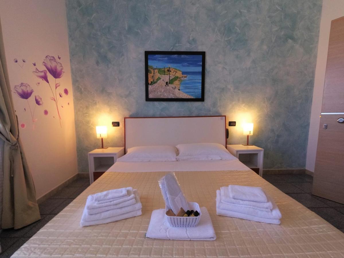Hotel Alba Chiara Sant'Andrea Salento Εξωτερικό φωτογραφία