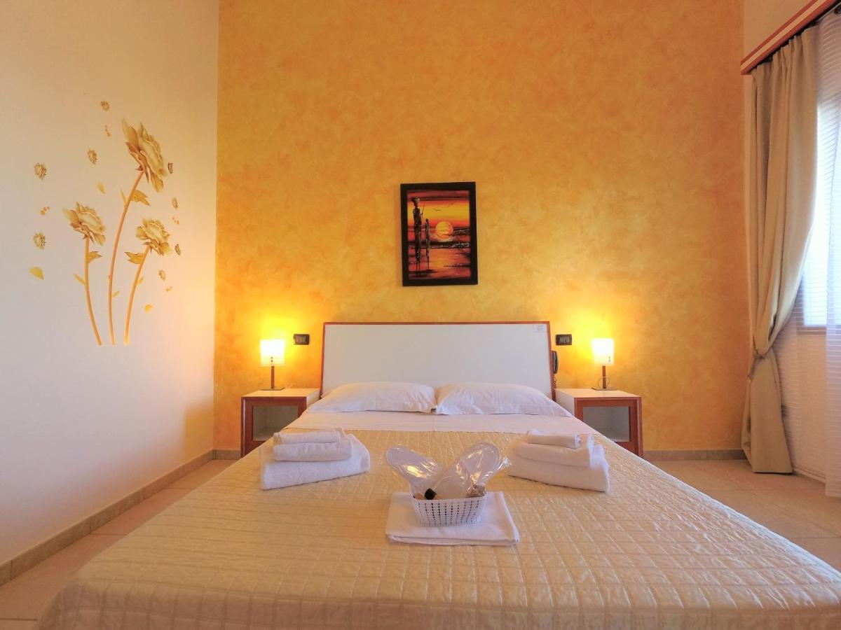 Hotel Alba Chiara Sant'Andrea Salento Εξωτερικό φωτογραφία